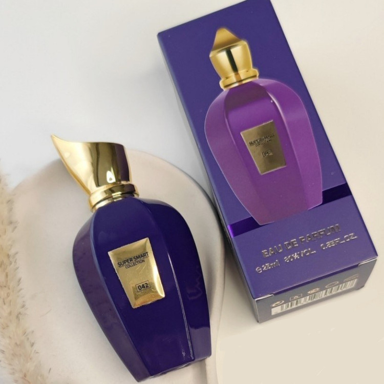 عطر پرطرفدار زرجوف اربا سوسپیرو اکسنتو با راحیه شیک و با طبع شرقی چوبی و نعنا و خنک و شیرین با ماندگاری بسیار طولانی مدت و با پراکندگی عالی و حجم ۲۵ میل
