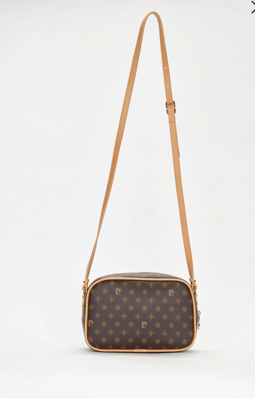 کیف دوشی زنانه از اورجینال برند پیرگاردین pierrecardin -شیک و سبک و جادار -مناسب استفاده روز مره و مهمانی-مدل مونوگرام قهوه ای