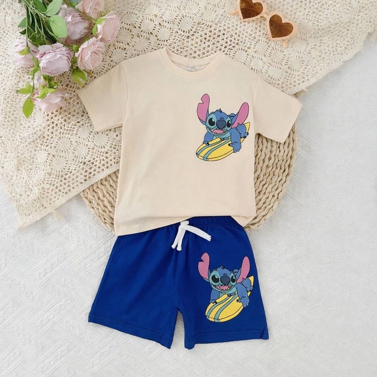 تیشرت و شلوارک وارداتی کیفیت عالی طرح stitch-سایزبندی از ۲تا۸سال و کد ۲۳۶۳