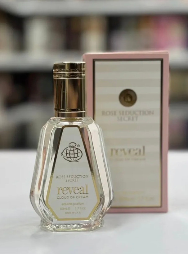 عطر شیک وارداتی اورجینال بامشل فراگرنس ورد رز سداکشن سیکرت تیس آف کرم کلود با راحیه شیک شرقی و وانیلی و پودری و شیرین اما لطیف و ملایم با ماندگاری بسیار طولانی مدت و با پراکندگی عالی و حجم ۵۰ میل و کد f11