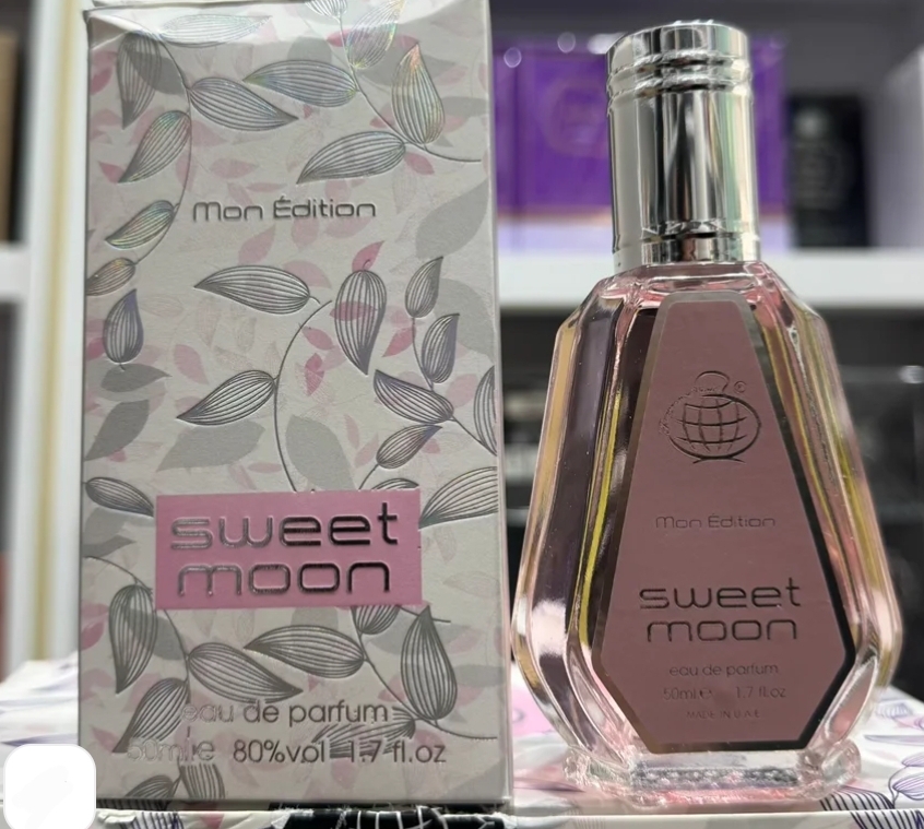 ادوپرفیوم اورجینال اماراتی مون پاریس ایو سن لورن 50 میل فرگرانس sweet moon با رایحهای شیرین، میوهای و گلی، زنانه، رمانتیک و دلنشین، مناسب استفاده روزانه و چهارفصل، ساخت امارات. و پخش بوی و ماندگاری بالا کد f12