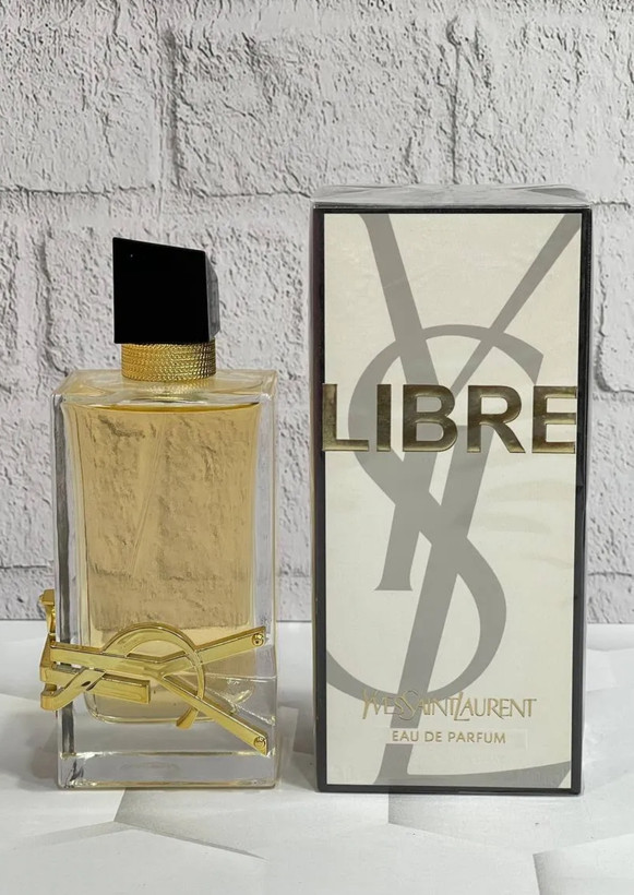 عطر اورجینال وارداتی لیبر ایو سن لورن ادو پرفیوم زنانه با رایحه : ملایم و شیرین (کمی تلخ ) با کیفیت عالی و ماندگاری بالا و پخش بوی بالا در حجم ۹۰ میل و کد f17